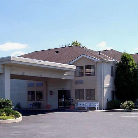 Warwick Inn & Suites Lititz Extérieur photo